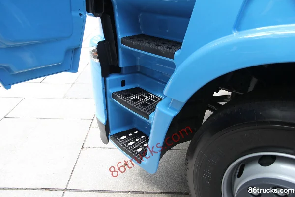 IVECO Stralis Hi-Way Heavy Truck 500hp 6X4(10 wheels) Tractor Truck Cab (3) | 86Trucks