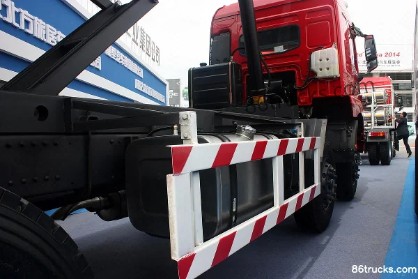 Beiben V3M Heavy Truck 375 hp 6X4(10 wheels) 5.8m Dump Truck Chassis (1) | 86Trucks