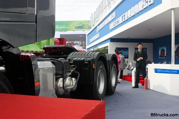 Beiben V3HT Heavy Truck 375 hp 6X4(10 wheels) Highway Logistics Tractor Truck Chassis (1) | 86Trucks