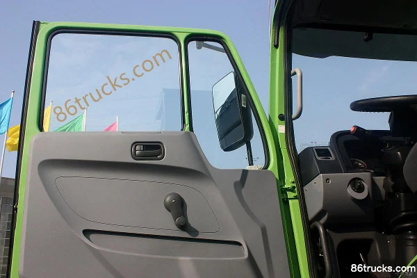 Beiben NG80B Heavy Truck 375 hp 6X4(10 wheels) 6.5m Dump Truck Cab (1) | 86Trucks