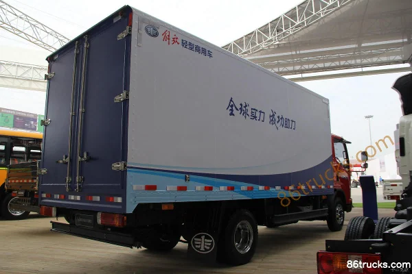 FAW-GM F330 150 ch 4X2(6 roues) camion frigorifique Extérieur (3) | 86Trucks