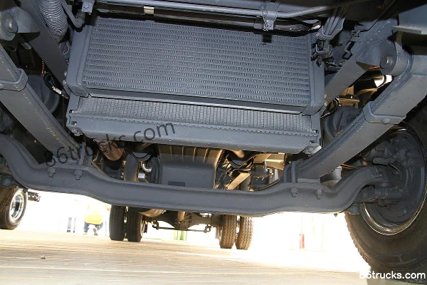 FAW-GM F330 150 ch 4X2(6 roues) camion frigorifique Châssis (3) | 86Trucks