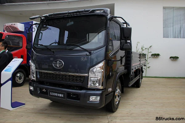 FAW Hongta FAW Jiefang Gongshi 124hp 4X2(6 wheels) 4.8m semi-row flatbed light truck Exterior (2) | 86Trucks