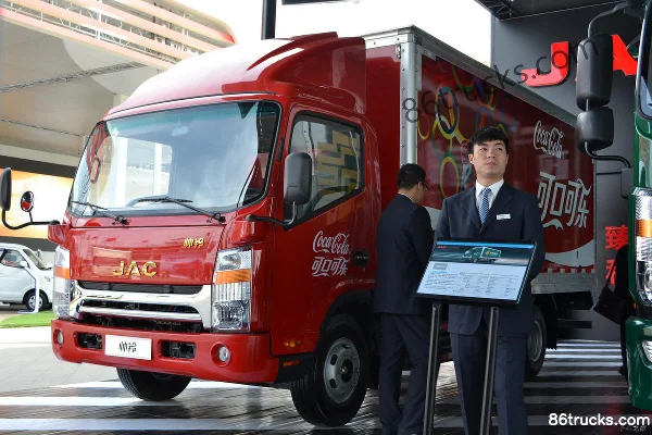 JAC Shuailing H380 160hp 4X2(6 wheels) Single Row Van Light Truck (Wide Cab) Exterior (3) | 86Trucks