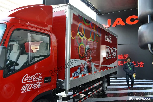 JAC Shuailing H380 160hp 4X2(6 wheels) Single Row Van Light Truck (Wide Cab) Body (1) | 86Trucks