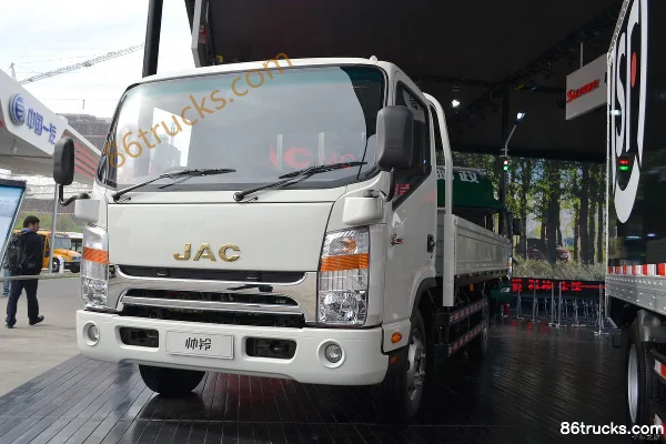 JAC Shuailing H380 141hp 4X2(6 wheels) Single Row Flatbed Light Truck (Right-Hand Drive) Exterior (2) | 86Trucks
