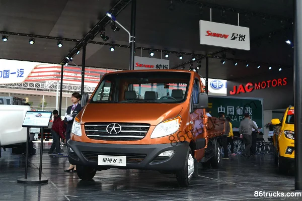 JAC Sunray 6 Series 120 hp 4X2(6 wheels) 3570 wheelbase Single Row Flatbed Light Truck Exterior (2) | 86Trucks