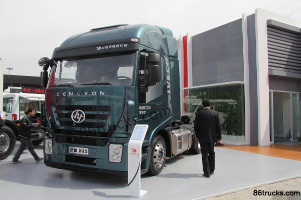 SAIC Hongyan Genlyon C100 Heavy Truck Changtu Edition 390 ch 6X4(10 roues) Tractor Truck Extérieur (3) | 86Trucks