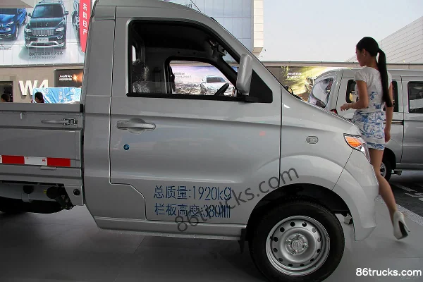 BAIC Weiwang 2014 1.0L 61 ch 4X2(6 roues) essence 2,5 m plateau simple rangée mini camion (T205-D) Châssis (1) | 86Trucks