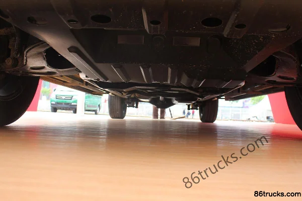 Kawei K1 Comfort 2.4L Gasoline Double Row Pickup Body (3) | 86Trucks