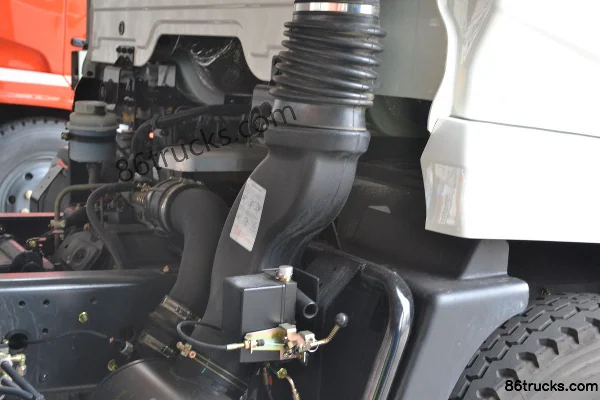 Dongfeng Commercial Vehicle Tianjin Medium Truck 180 hp 4X2(6 wheels) 7.7m Van Cargo Truck Chassis (Overdrive) (3) | 86Trucks