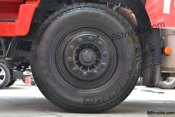 SAIC Hongyan Genlyon C100 Heavy Truck Heavy-Duty Version 390 hp 6X4(10 wheels) Tractor Truck Chassis (3) | 86Trucks