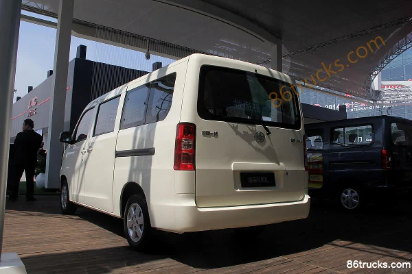 FAW Jiabao V80L 102 hp 1.5L Large Minivan Exterior (3) | 86Trucks