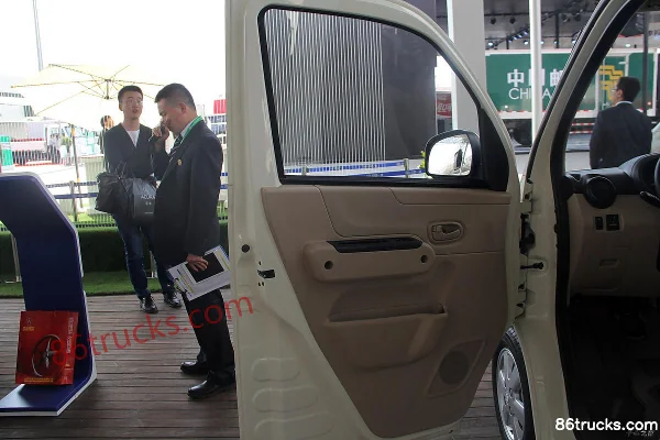 FAW Jiabao V80 102 hp 1.5L Large Minivan Cab (1) | 86Trucks