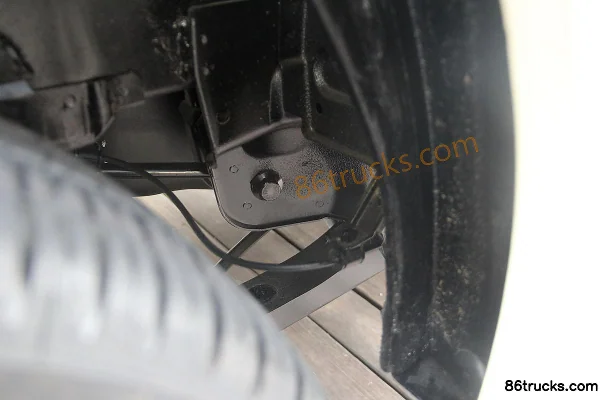 FAW Jiabao V80 102 hp 1.5L Large Minivan Chassis (3) | 86Trucks