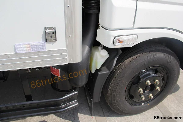 Feidi V2 série 95 ch 4X2(6 roues) fourgon léger cabine simple 4,15 m Châssis (1) | 86Trucks