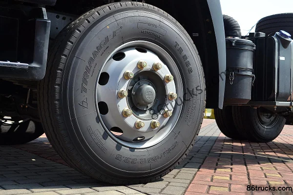 Sinotruk Steyr M5G heavy truck 2016 model 240 hp 4X2(6 wheels) tractor truck Chassis (2) | 86Trucks