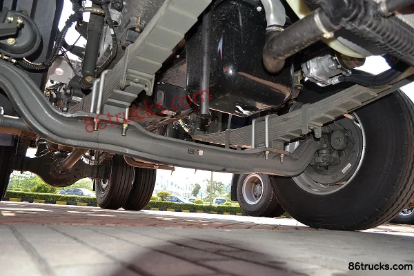 Sinotruk Steyr M5G heavy truck 2016 model 240 hp 4X2(6 wheels) tractor truck Chassis (1) | 86Trucks