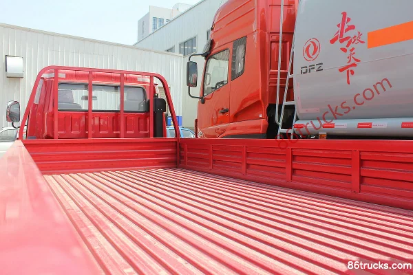 Tangjun Ouling Ouguan 88hp 4X2(6 wheels) 4.23m Single Row Flatbed Light Truck Body (2) | 86Trucks