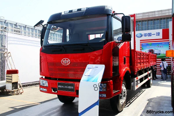 FAW Jiefang J6L Édition Elite 7.4L LNG 290 ch 4X2(6 roues) FAW Jiefang 8 vitesses toit surélevé 6,75 m camion porteur à plateau Extérieur (3