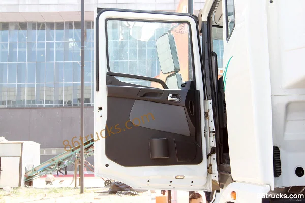 Union Truck U340 340 hp 6X4(10 wheels) 5.6m LNG Dump Truck Cab (1) | 86Trucks