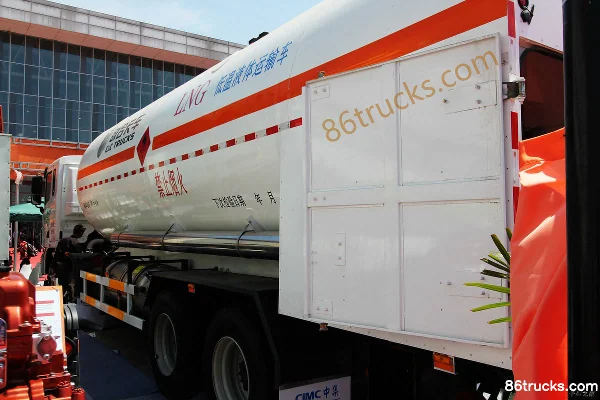 Union Truck U340 340hp 8X4(12 wheels) LNG Transport Truck Body (2) | 86Trucks
