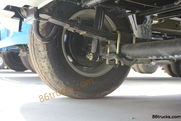 Dongfeng Xiaokawang 1.2L 85 hp 4X2(6 wheels) Gasoline 2.6m Double Row Mini Truck Chassis (1) | 86Trucks
