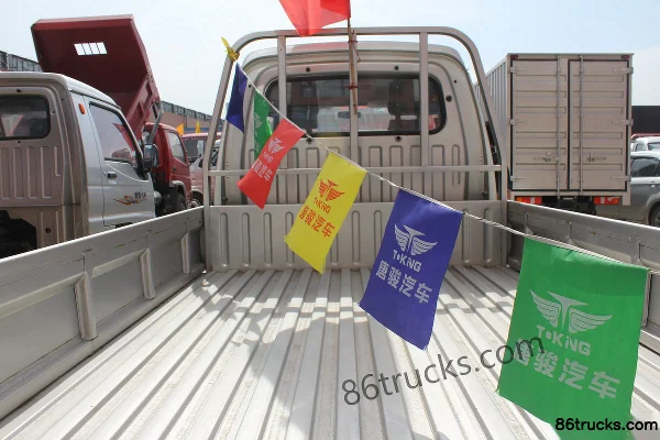 Tangjun Ouling Sailing F3-1 1,6 L 105 ch 4X2(6 roues) CNG 2,56 m camion micro plateau à ridelles (cabine double) (China VI) Carrosserie (3)