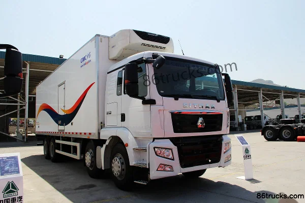 Sinotruk Sitrak SITRAK G7H 280hp 8X4(12 wheels) Refrigerated Truck (Zhongji Brand) Exterior (2) | 86Trucks