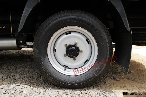 Yuejin Xiaofuxing S50Q 1,3 L 87 ch 4X2(6 roues) essence Liuji 3,05 m camion micro à plateau simple cabine Châssis (3) | 86Trucks