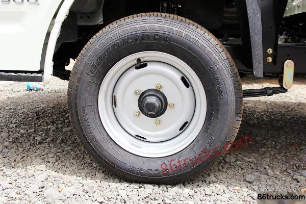 Yuejin Xiaofuxing S50Q 1,3 L 87 ch 4X2(6 roues) essence Liuji 3,05 m camion micro à plateau simple cabine Châssis (2) | 86Trucks