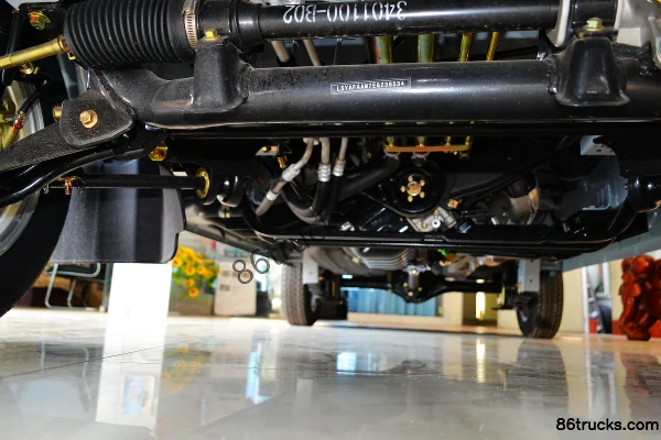 Jinbei Xiaohai Lion 82 hp 1.3L Van (High Spec) Chassis (3) | 86Trucks