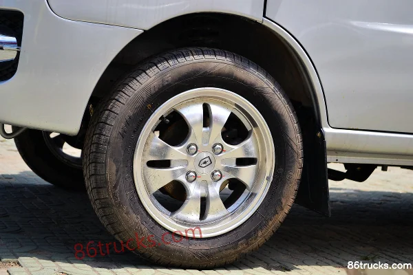 Jinbei Haixing A9 69 hp 1.0L Van Chassis (2) | 86Trucks