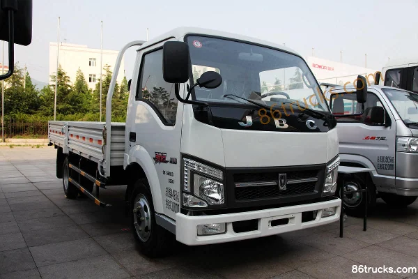 Jinbei Qiyun T33 107hp 4X2(6 wheels) 4.255m single-row flatbed light truck Exterior (2) | 86Trucks