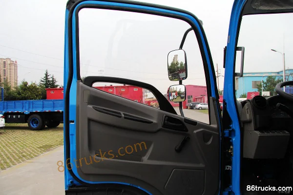 FAW Jiefang HuVH 124 hp 4X2(6 wheels) 3.8m Single Row Guardrail Light Cargo Truck Cab (1) | 86Trucks