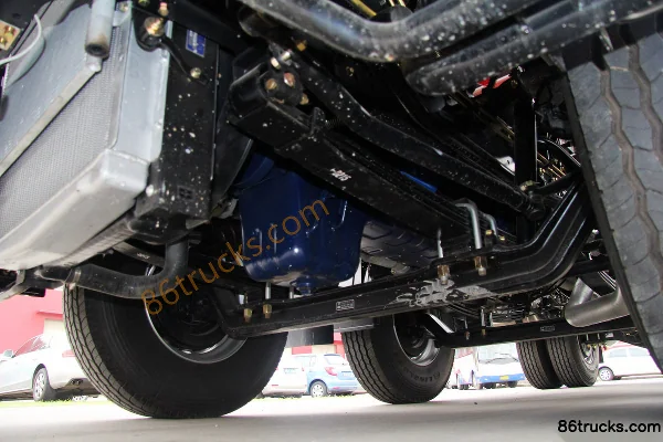 FAW Jiefang Qingdao Han V Heavy Truck 336hp 6X2(8 wheels) LNG tractor truck (Fast Gear 10-speed) Chassis (3) | 86Trucks