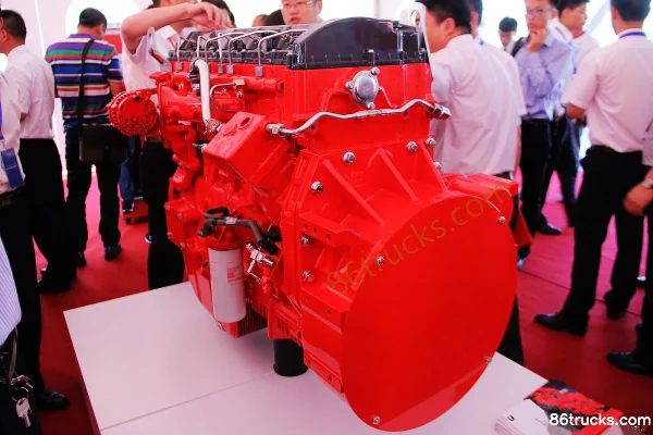 Foton ISGe4 350 350 hp 11L China IV Diesel Engine Exterior (2) | 86Trucks