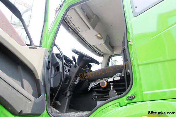 FAW Jiefang J6P camion lourd modèle 2014 350 ch 6X4(10 roues) camion benne 6,2 m Cabine (2) | 86Trucks