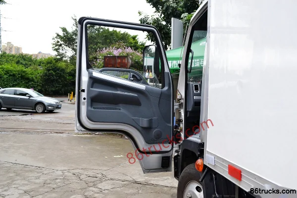 Kairui Green Card S 130 ch 4X2(6 roues) camion frigorifique Cabine (1) | 86Trucks