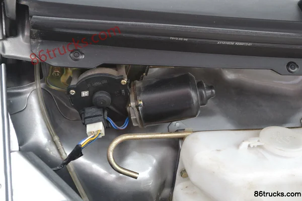 Jinbei Haixing 52 hp 1.0L Van Chassis (2) | 86Trucks