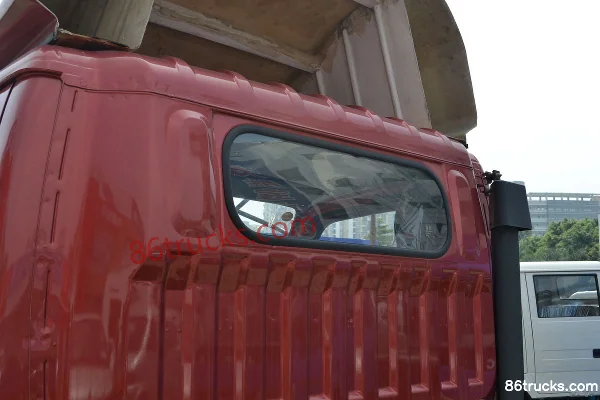 Yuejin Shangjun X300-33 112 ch 4X2(6 roues) camion léger fourgon à cabine simple 4,24 m Châssis (2) | 86Trucks