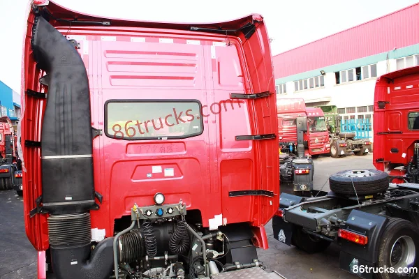 Sinotruk HOWO T7H Heavy Truck 360 hp 6X2(8 wheels) Dangerous Goods Tractor Truck (16-speed) Chassis (3) | 86Trucks