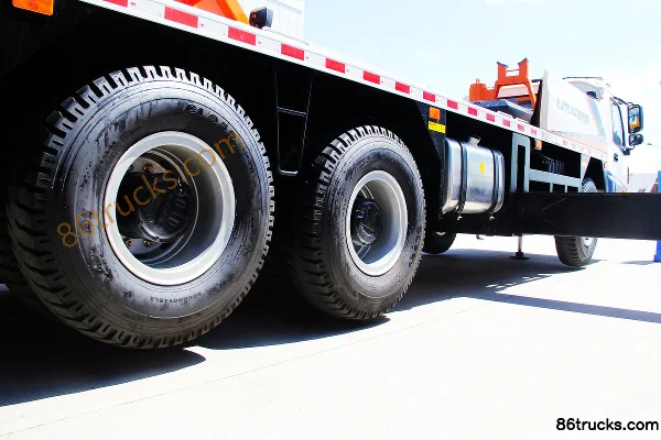 Foton L8 33-ton crane truck Chassis (1) | 86Trucks