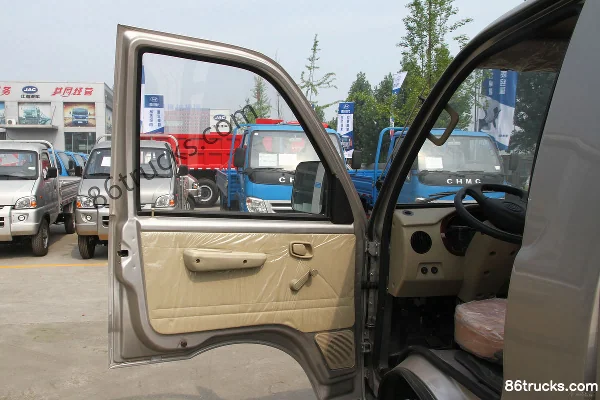 BAIC Heibao Q7 1.2L 85 hp 4X2(6 wheels) Gasoline 3.1m single-row flatbed mini truck Cab (1) | 86Trucks