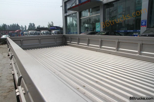 BAIC Heibao Q7 1.2L 85 hp 4X2(6 wheels) Gasoline 3.1m single-row flatbed mini truck Body (2) | 86Trucks