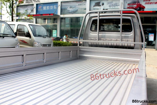 Beiqi Heibao Q5 1.2L 85hp 4X2(6 wheels) Gasoline 3.06m Single Row Flatbed Mini Truck Body (3) | 86Trucks