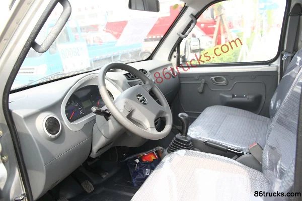 Sichuan Hyundai Ruibao 1.8L 68hp 4X2(6 wheels) Diesel 3.1m Single Row Flatbed Micro Truck Cab (1) | 86Trucks