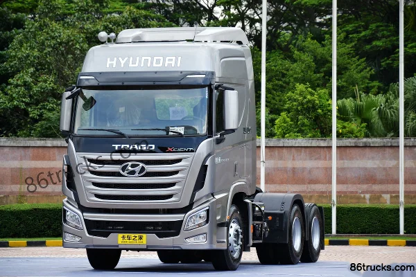 Sichuan Hyundai Chuanghu XCIENT heavy truck 440 hp 6X4(10 wheels) lightweight tractor truck (16-speed) Exterior (2) | 86Trucks