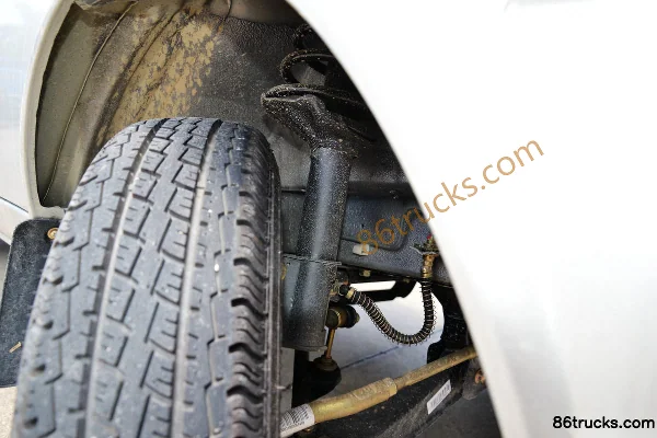 2009 Dongfeng K17 Biaozhun 69hp 1.0L Van Chassis (2) | 86Trucks