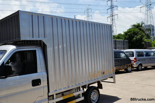 Dongfeng V29 1.2L 87 ch 4X2(6 roues) essence 2,9 m fourgon à cabine simple Carrosserie (1) | 86Trucks